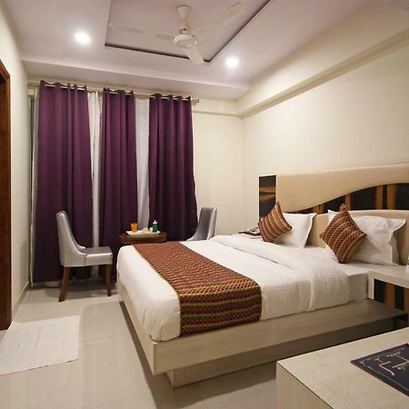 Airport Hotel Ivy With Free Airport Transfr New Delhi Exterior photo