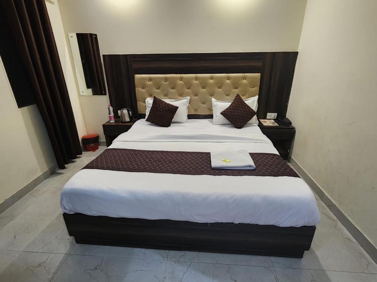 Airport Hotel Ivy With Free Airport Transfr New Delhi Exterior photo