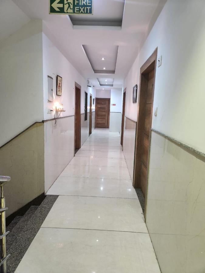 Airport Hotel Ivy With Free Airport Transfr New Delhi Exterior photo