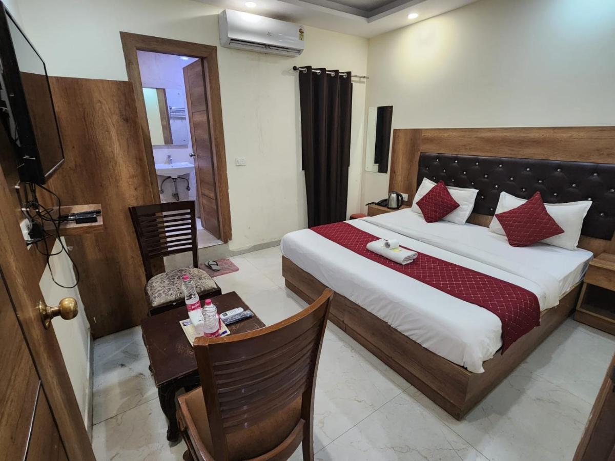 Airport Hotel Ivy With Free Airport Transfr New Delhi Exterior photo