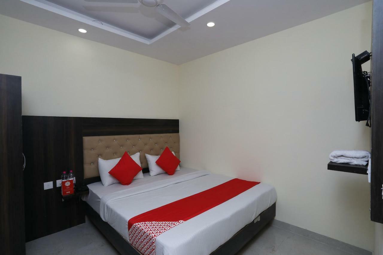 Airport Hotel Ivy With Free Airport Transfr New Delhi Exterior photo