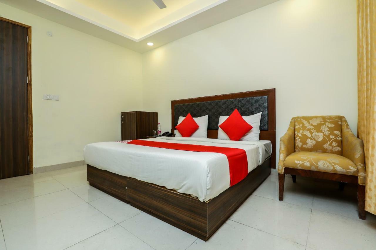 Airport Hotel Ivy With Free Airport Transfr New Delhi Exterior photo