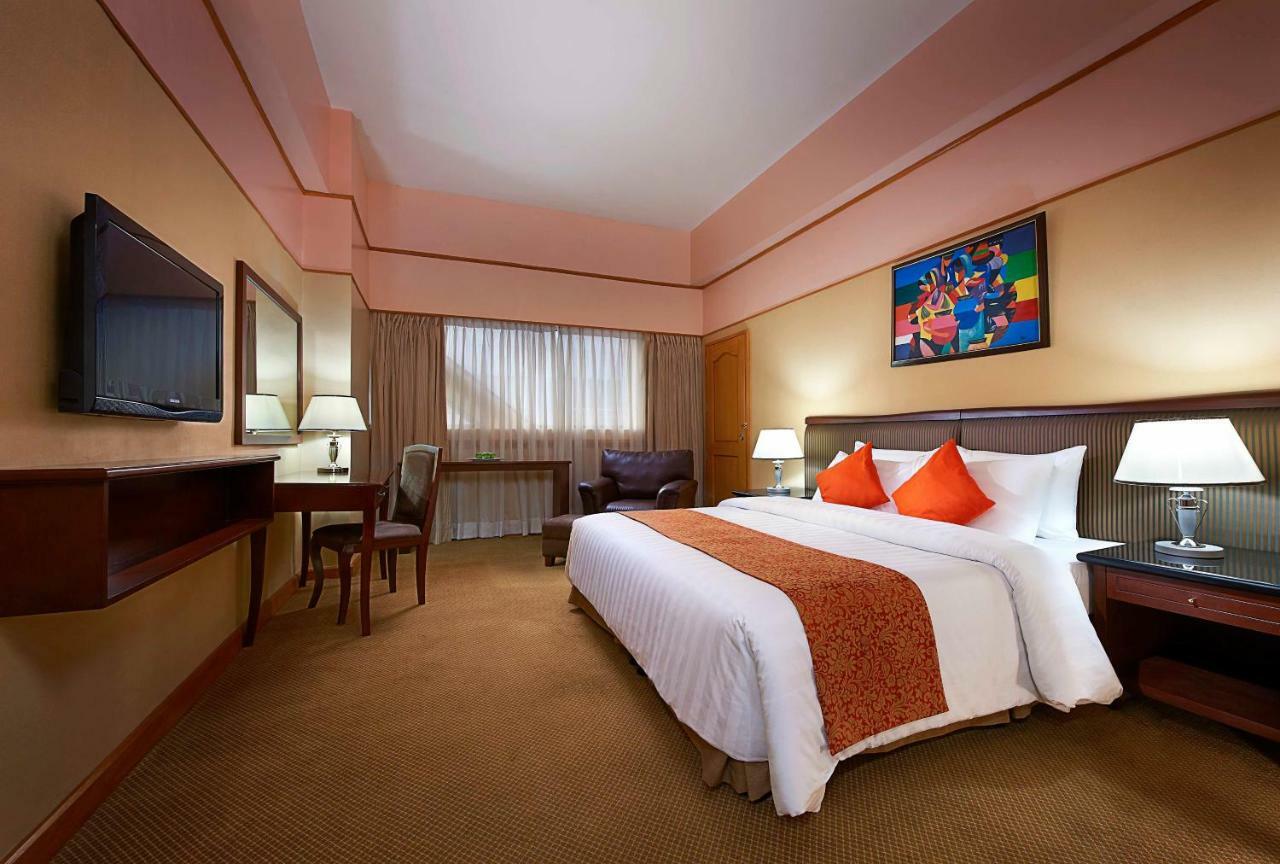 Airport Hotel Ivy With Free Airport Transfr New Delhi Exterior photo